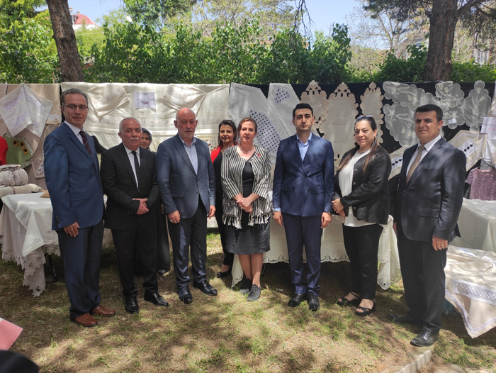 Şebinkarahisar Halk Eğitim Merkezi'nden El Sanatları Sergisi
