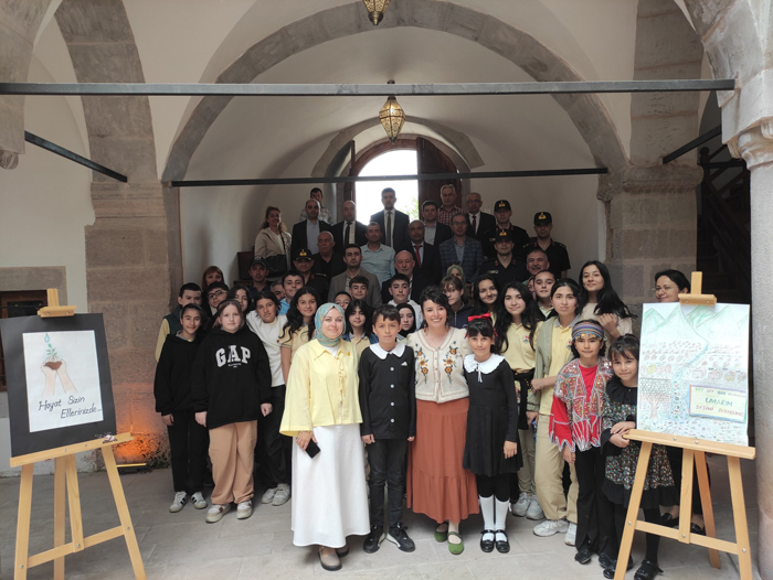 Şebinkarahisar’da “Yaşam Becerileri” Sergisi Yoğun İlgi Gördü