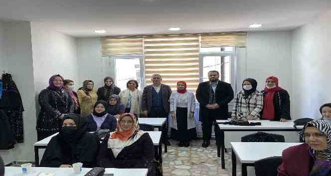 Üsküdar’da  ‘ÜSMEK Mimar Sinan Kurs Merkezi’ kapılarını açtı
