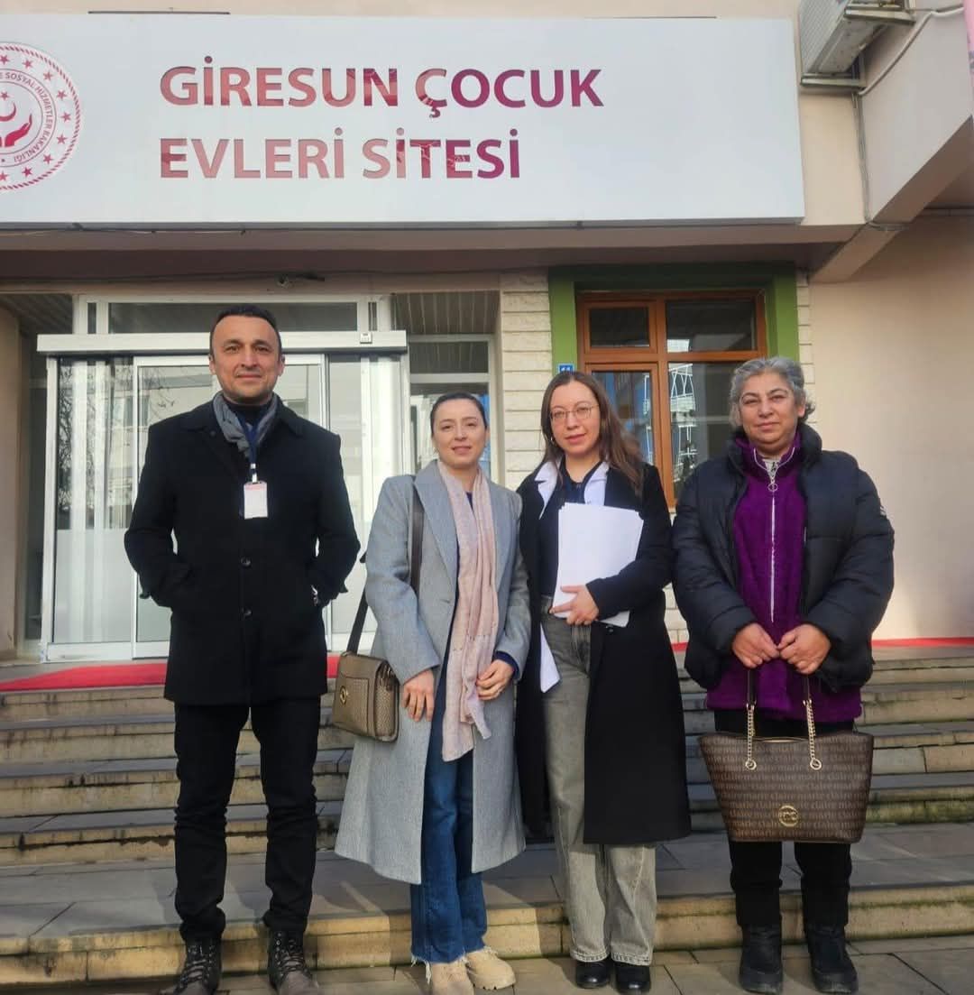 ‘Sevgi Evleri’nde kalan çocuklara diş sağlığı taraması