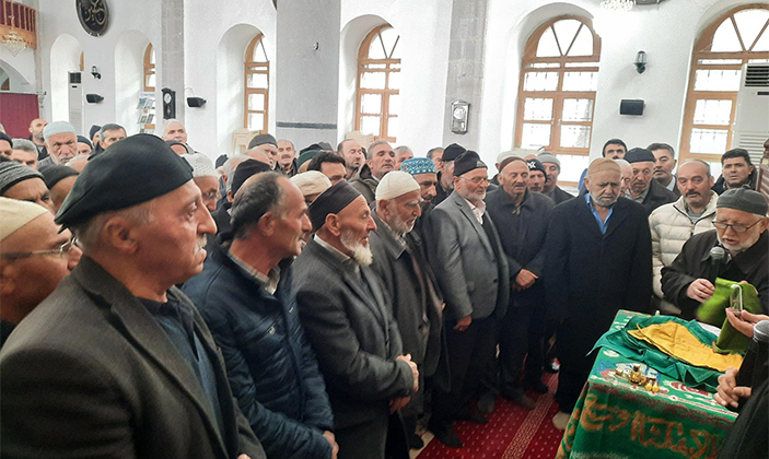 Şebinkarahisar’da Sakal-ı Şerif Salâvatlarla Ziyaret Edildi