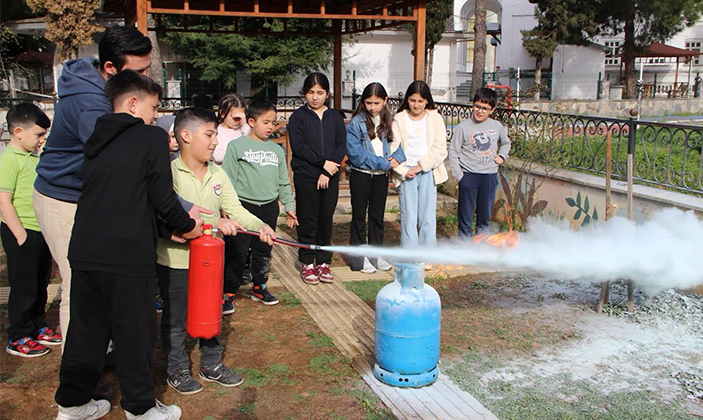 Giresun Belediyesi Çocuk Akademilerinde Yangın Tatbikatı: Güvenlik Bilinci Artırılıyor