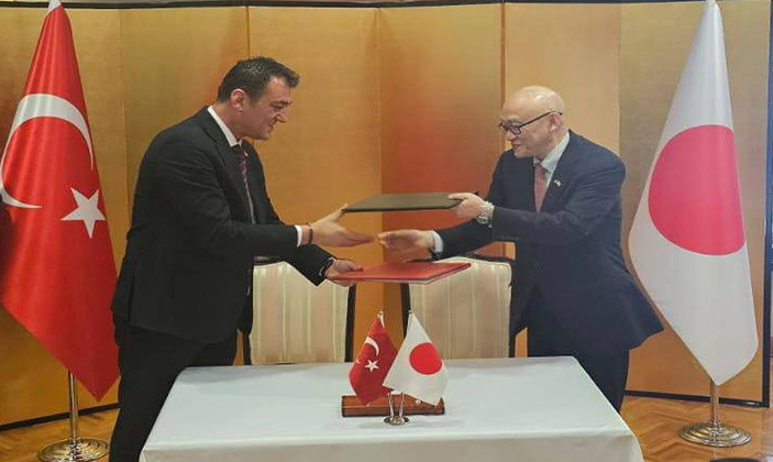 Japonya Büyükelçiliği'nden Giresun Belediyesi'ne Arama Kurtarma Aracı Hibe Edildi