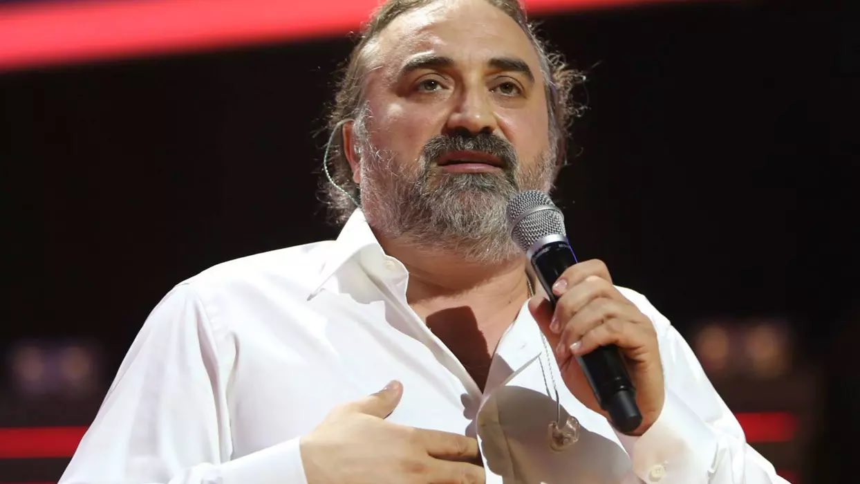 SON DAKİKA: Volkan Konak'ın vefatı Türkiye'yi yasa boğdu: Hayatı, vasiyeti ve merak edilenler…