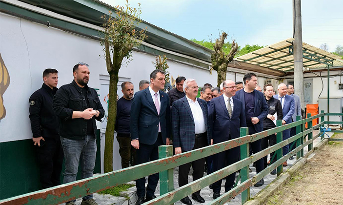 İçişleri Bakan Yardımcısı Münir Karaloğlu Giresun Hayvan Barınağını Ziyaret Etti