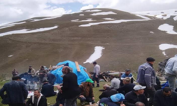 Karabörk Köyü’nde Yayla Evleri Kundaklandı: Köylüler El Ele Verip Yeniden İnşa Etti