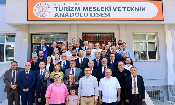 Milli Eğitim Bakanı Yusuf Tekin Giresun’a: 7 Milyar Liralık Eğitim Yatırımı Açıkladı