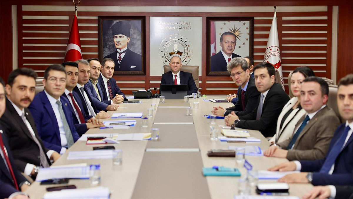 GİRESUN Valiliği’nde KÖYDES toplantısı: Kırsal hizmetler detaylı değerlendirildi
