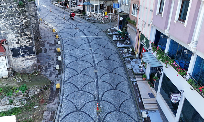 Giresun Belediyesi Kazancılar Yokuşu’nda Yenileme Çalışması Başlattı
