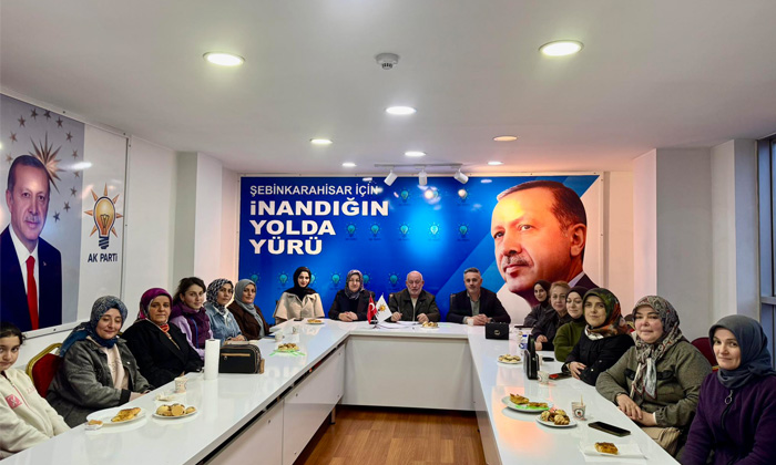 Şebinkarahisar AK Parti’den güçlü mesaj: Başkanlar Şentürk ve Karakurt, ilçeye dokunan projeler için toplandı!
