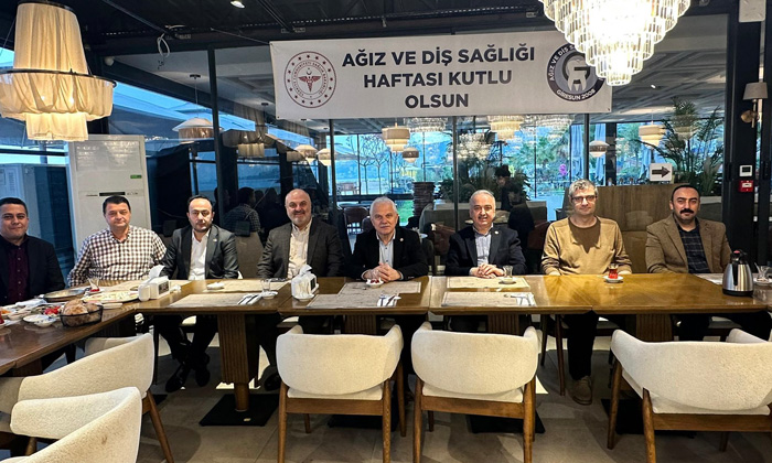 Giresun'da Sağlık Camiasına Tam Destek: İki Vekil, İl Başkanı ve Bürokratlar Aynı Sofrada Buluştu!