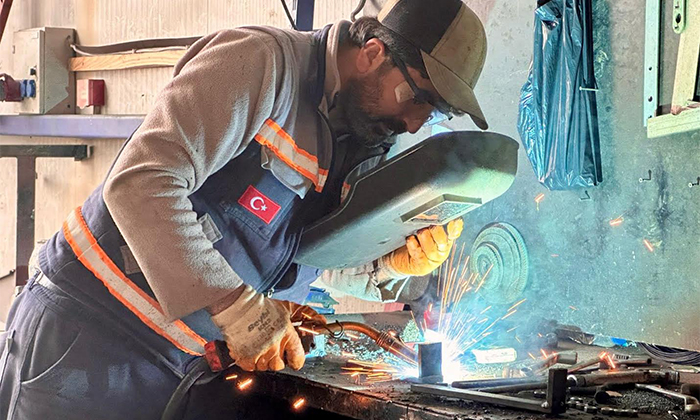Belediyenin Makine İkmal Atölyesi Fabrika Gibi Çalıştı