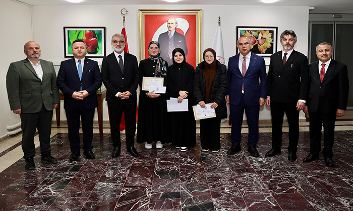 Giresun’da İl Birincisi Ayşe Dilara Gürgenci Oldu