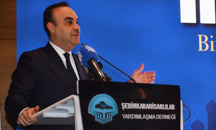 Bakan Kacır’dan Gençlere Mesaj: “Tam Bağımsız Türkiye’nin Mimarı Siz Olacaksınız”