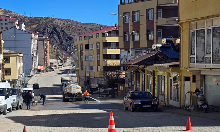 Çamoluk’ta Bahar Temizliği: Sokaklar Pırıl Pırıl Oldu