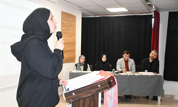 Alucra'da Genç Yürekler Şiirle Buluştu: Liseler Arası Şiir Yarışması Sonuçlandı
