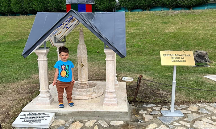 Küçük Karayılan, Şebinkarahisar’ın İstiklal Çeşmesiyle Miniatürk’te