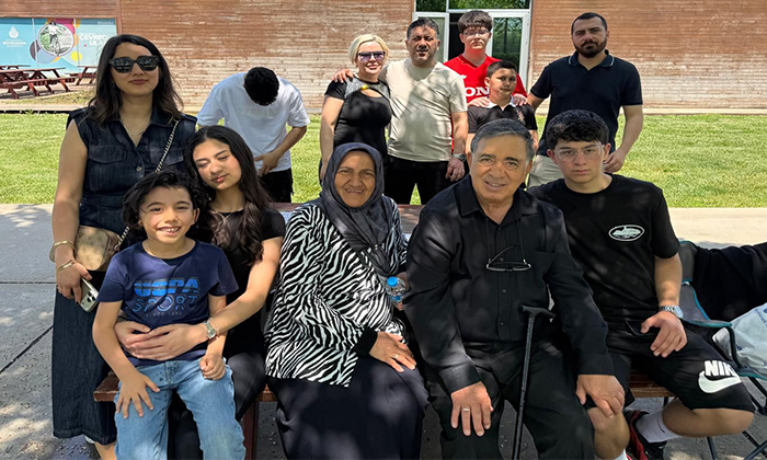 Şebinkarahisar Camiasının Sevilen İsmi Ahmet Gedik’ten Ailece Anneler Günü Kutlaması