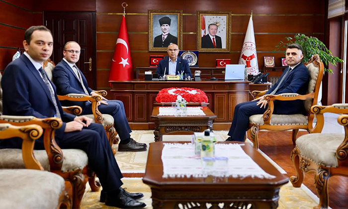 Giresun Valisi Mustafa Koç’tan Başarılı Kaymakamlara Başarı Belgesi